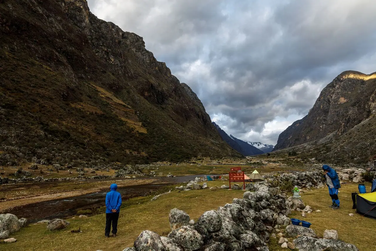 Campamento de trekking en Llamacorral, en la quebrada de Santa Cruz